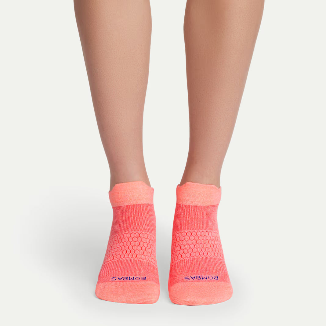 Bombas Women's UltraLite Sport Ankle Socks(neon peach)