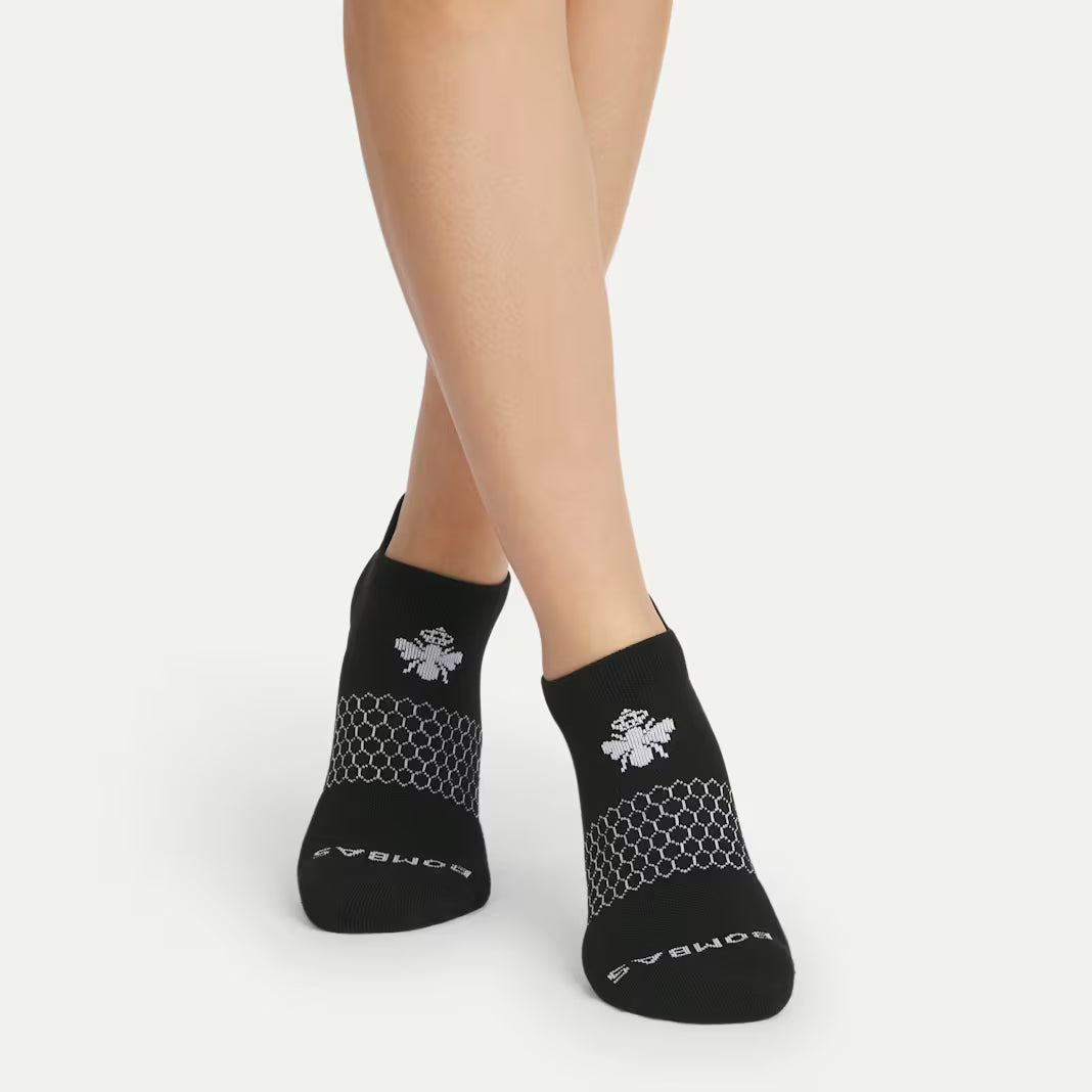 Bombas Women's All Sport Ankle Socks(black)