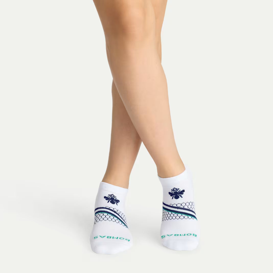 Bombas Women's All Sport Ankle Socks(white navy)