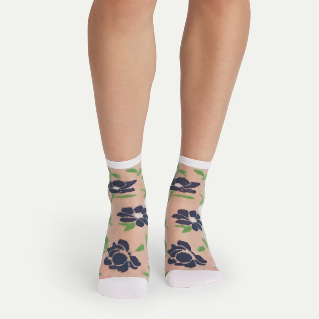 Women’s Sheer Quarter Socks