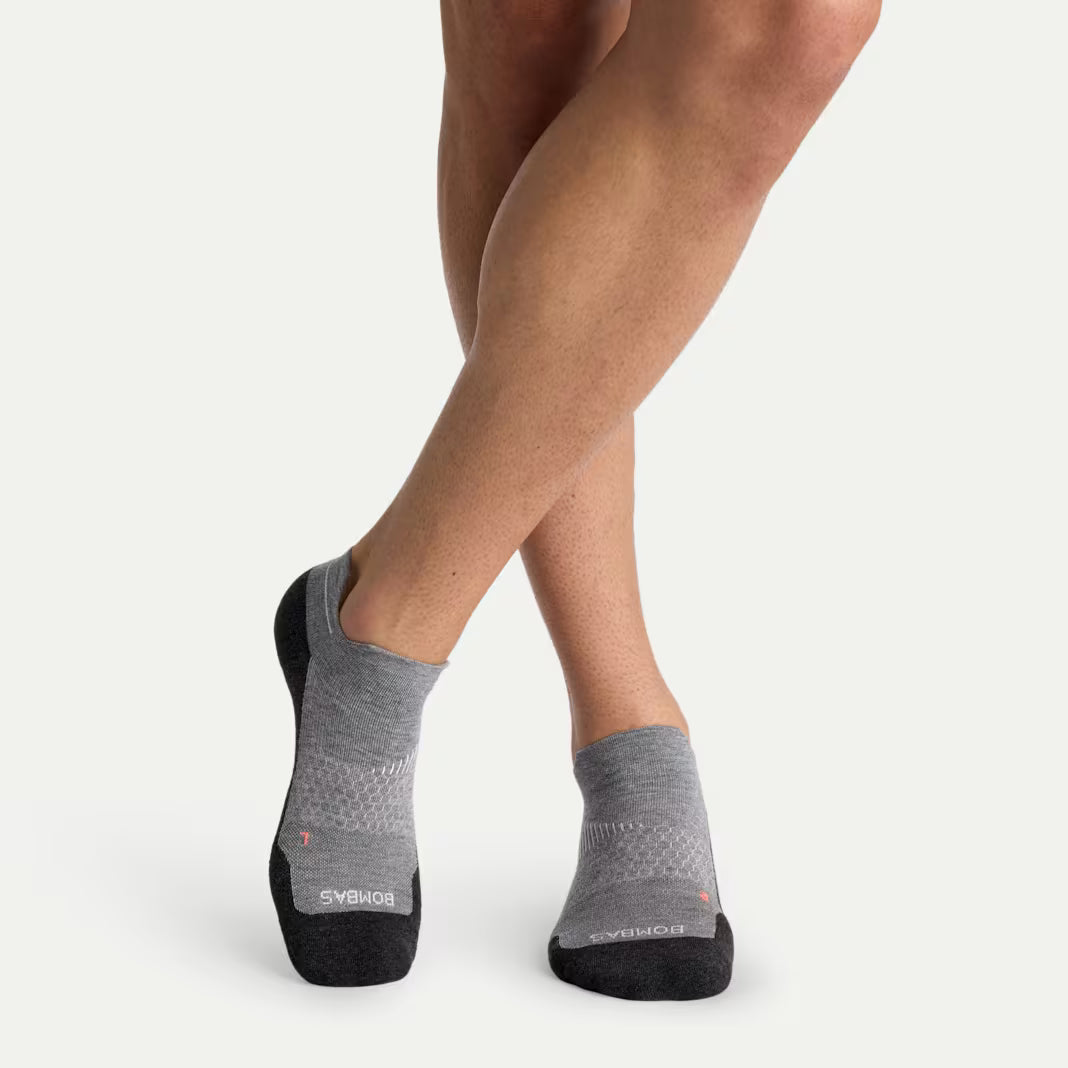 Bombas Men's Run Ankle Socks(grey heather)