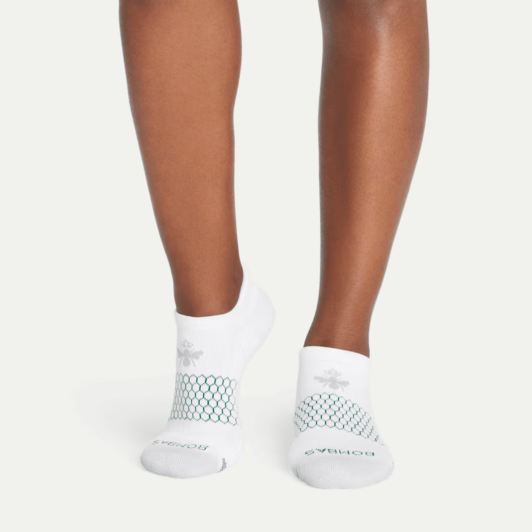 Bombas Women's Golf Ankle Socks(white)