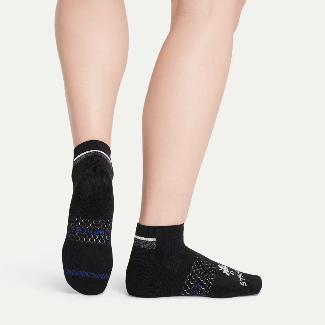 Bombas Women's Performance Compression Ankle Socks(Black)