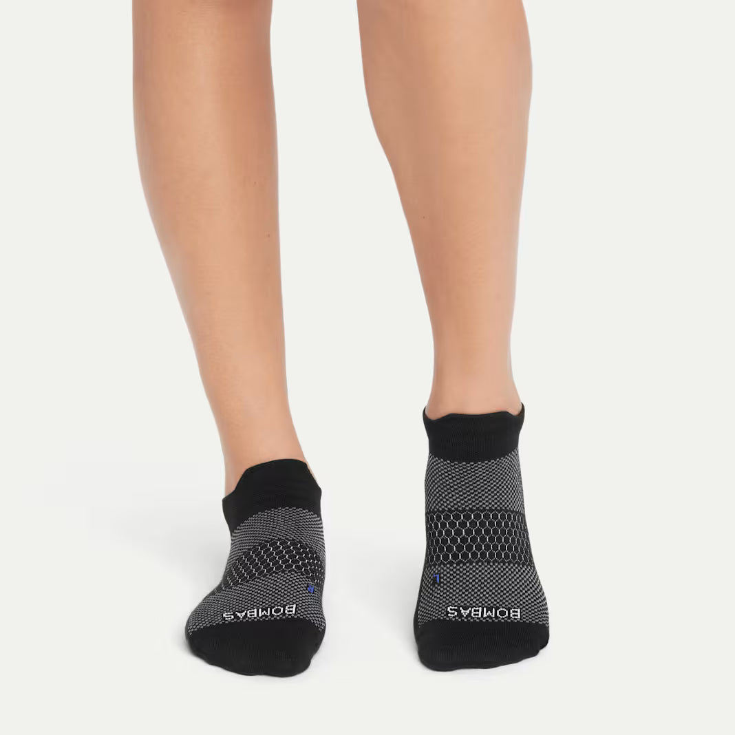 Bombas Women's UltraLite Sport Ankle Socks(black)
