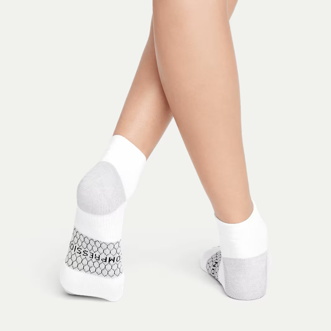 Bombas Women's Everyday Compression Ankle Socks(Bright White)