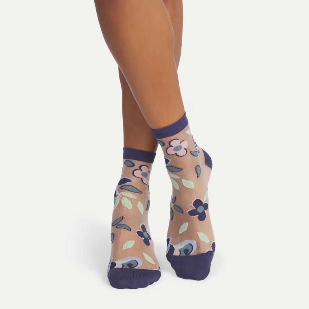 Women’s Sheer Quarter Socks