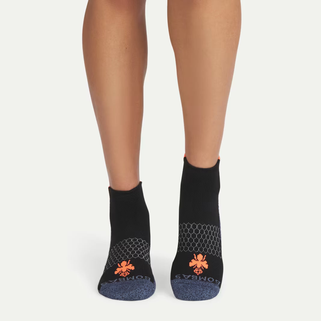 Bombas Women's Performance Compression Ankle Socks(black cloud)