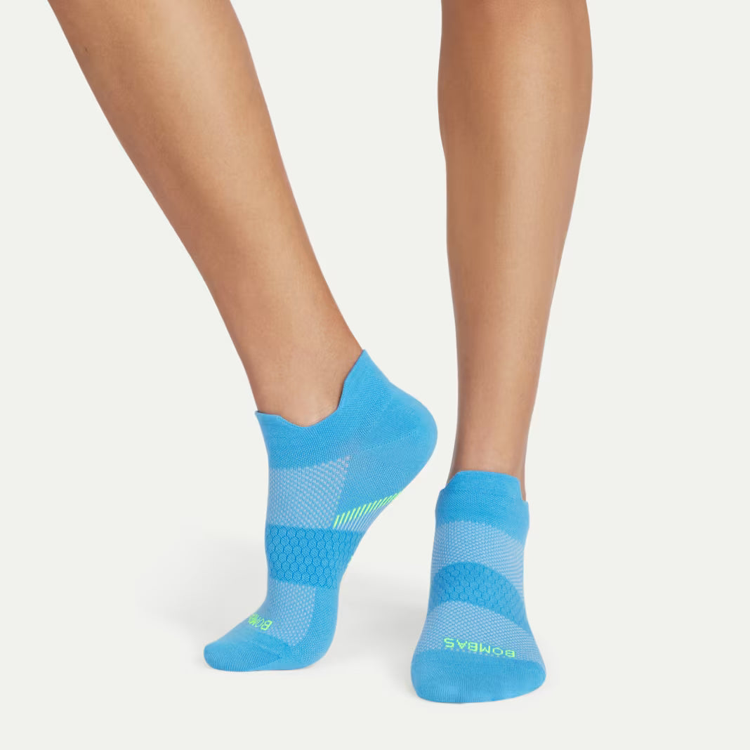 Bombas Women's UltraLite Sport Ankle Socks(tropic blue)