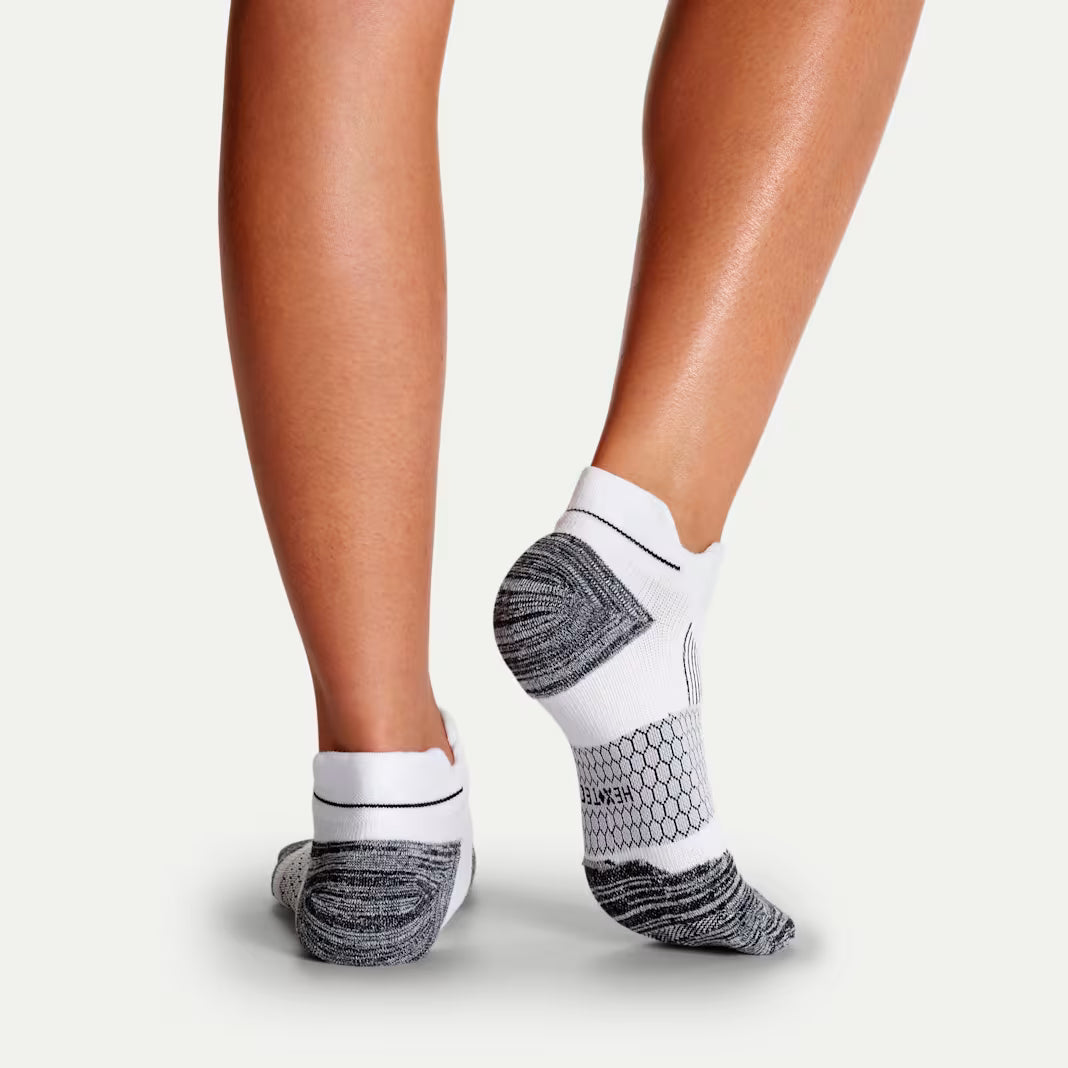 Bombas Women's Run Ankle Socks(white)